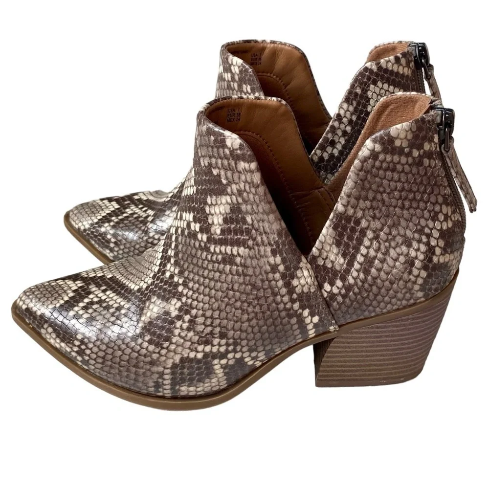 SCOOP Cut Out Booties Pointed Toe Block Heel Snakeskin Print Brown/Beige Women 7